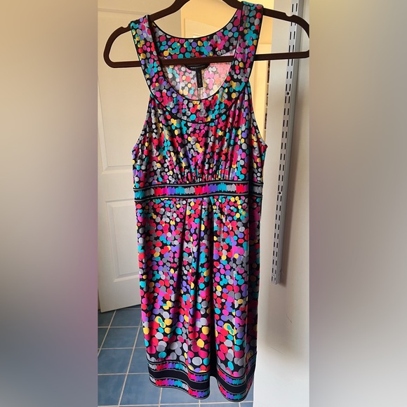 BCBG summer dress, lightweight wrinkle free fabric, size 8 - Picture 1 of 3